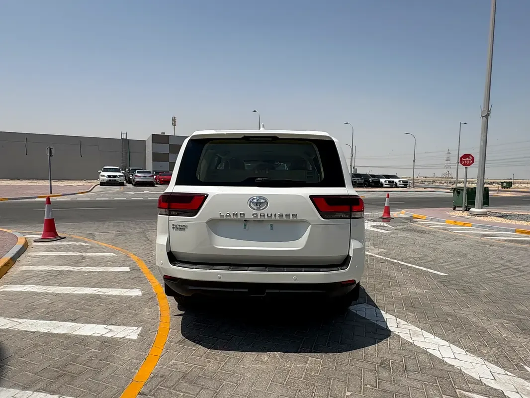 Toyota Land Cruiser 3.5 AT 4WD (415 hp) - 4