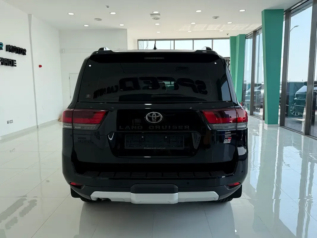 Toyota Land Cruiser 3.5 AT 4WD (415 hp) - 11