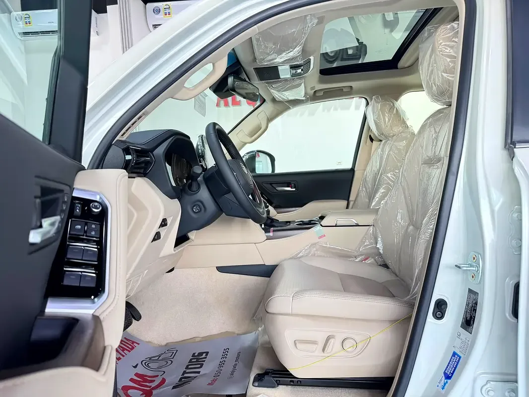 Toyota Land Cruiser 3.5 AT 4WD (415 hp) - 10