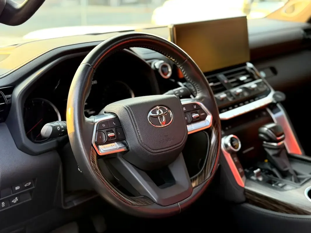 Toyota Land Cruiser 3.5 AT 4WD (415 حصان) - 8