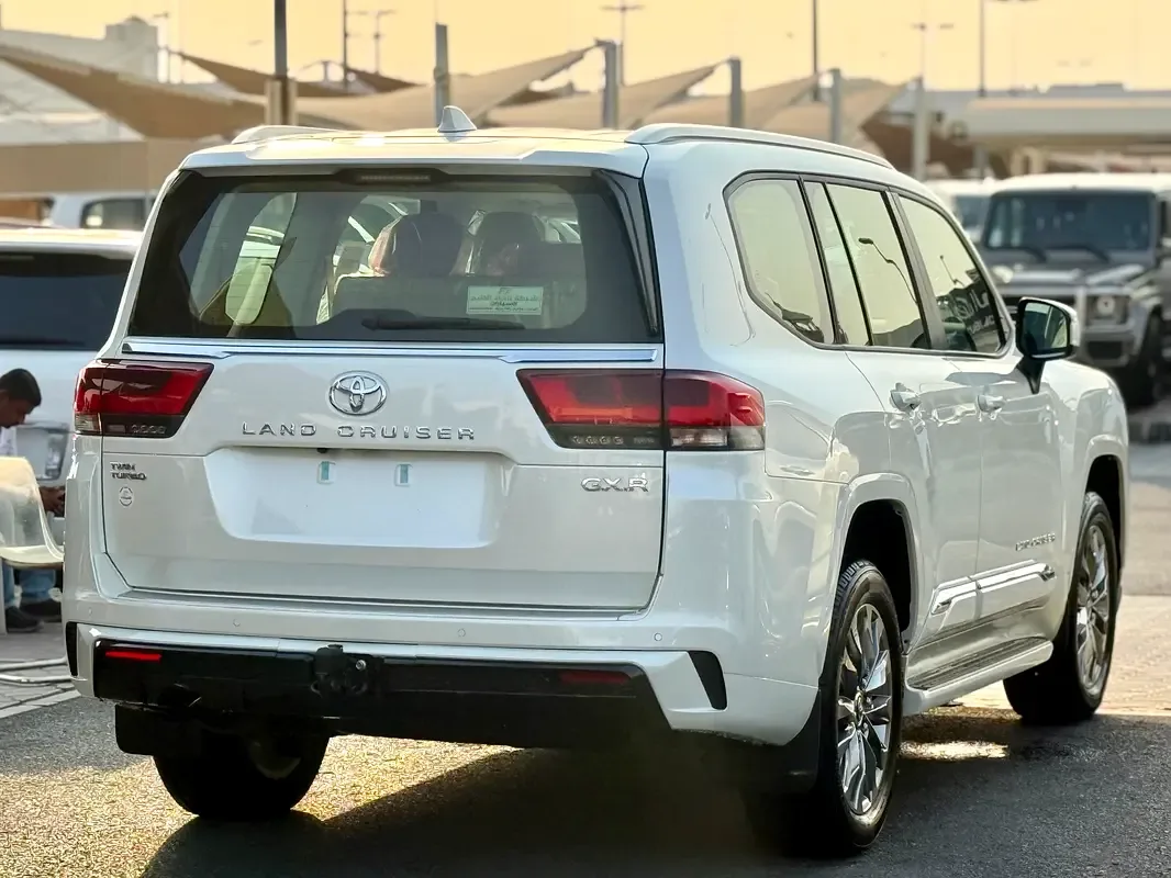 Toyota Land Cruiser 3.5 AT 4WD (415 حصان) - 10
