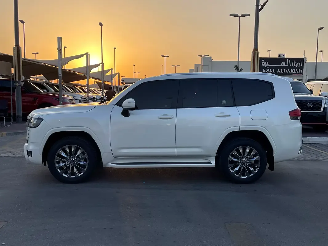 Toyota Land Cruiser 3.5 AT 4WD (415 حصان) - 3