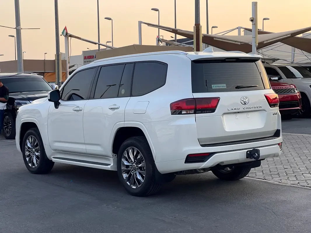 Toyota Land Cruiser 3.5 AT 4WD (415 حصان) - 4