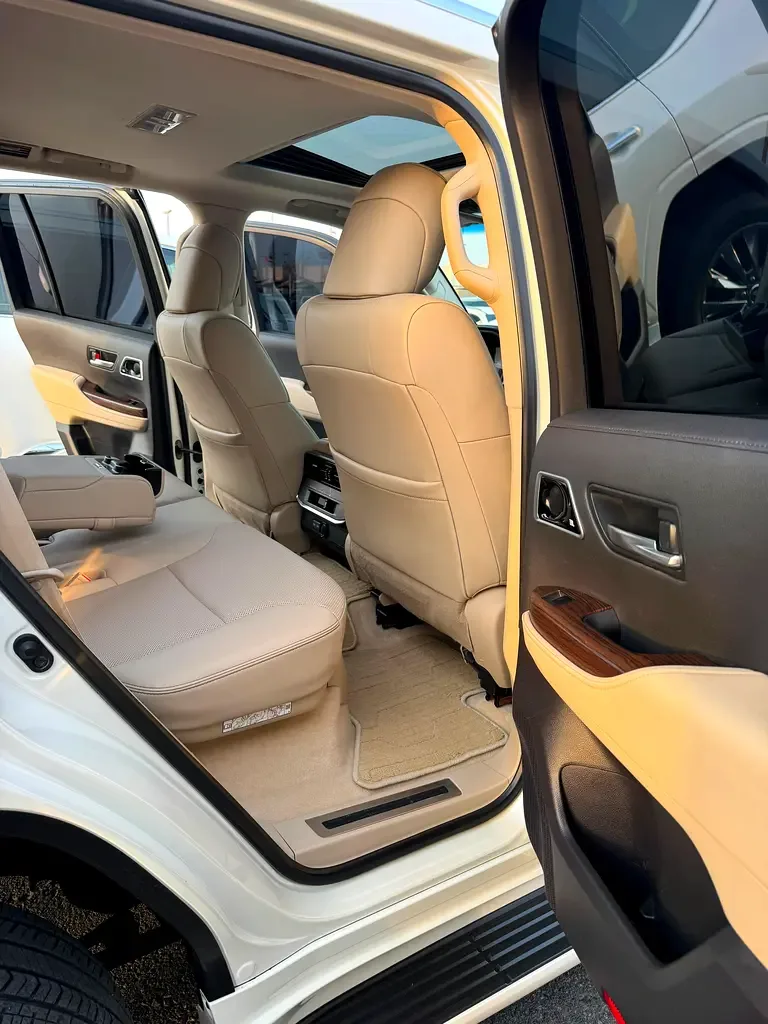 Toyota Land Cruiser 3.5 AT 4WD (415 hp) - 10