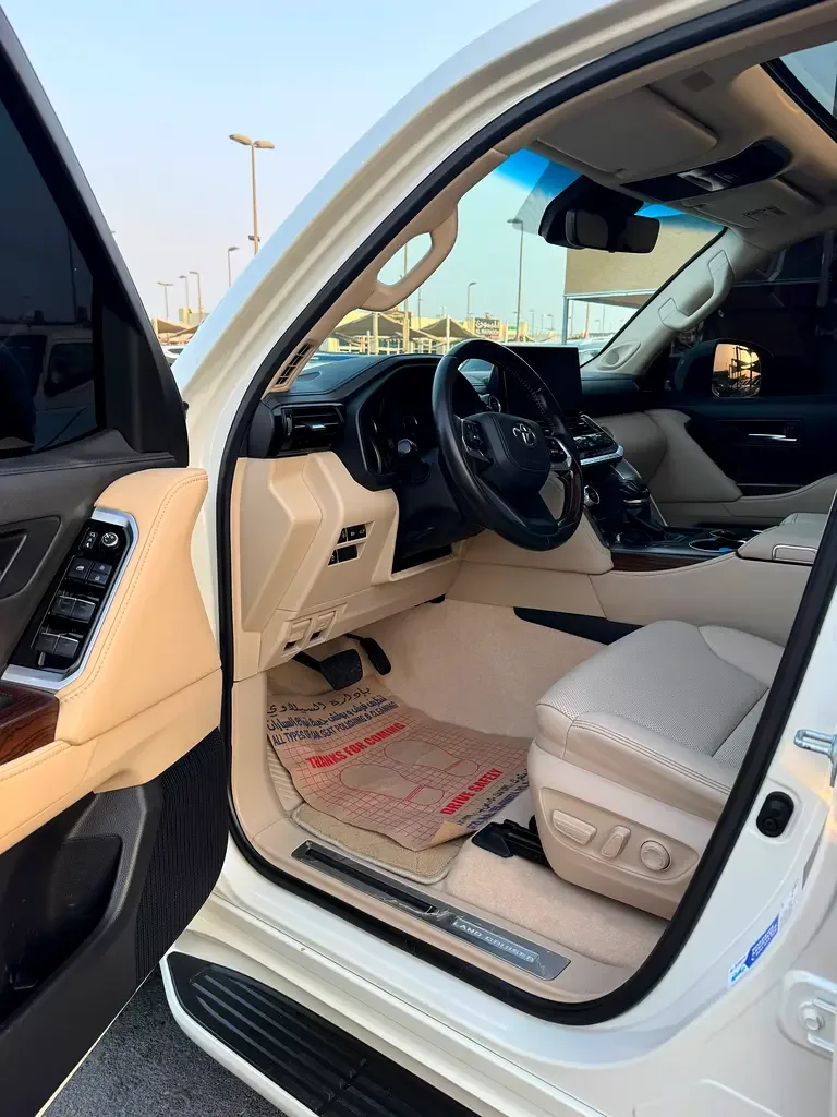 Toyota Land Cruiser 3.5 AT 4WD (415 hp) - 11