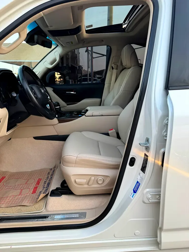 Toyota Land Cruiser 3.5 AT 4WD (415 hp) - 19