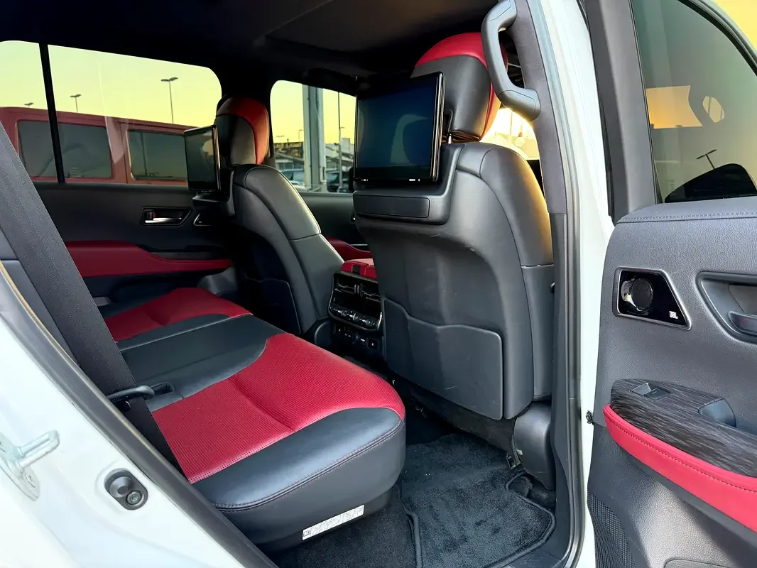 Toyota Land Cruiser 3.5 AT 4WD (415 hp) - 16