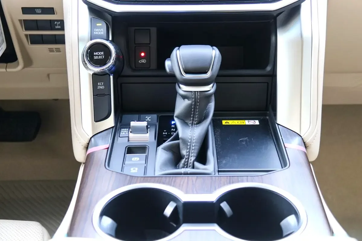 Toyota Land Cruiser 3.5 AT 4WD (415 حصان) - 10