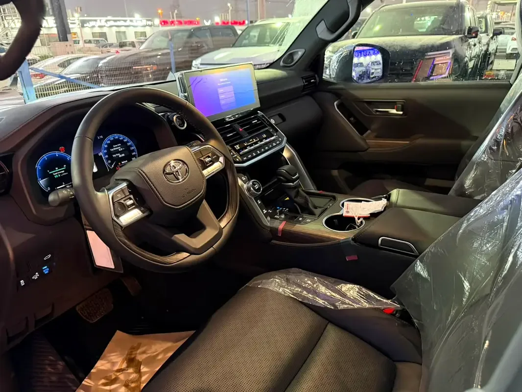 Toyota Land Cruiser 3.5 AT 4WD (415 hp) - 7