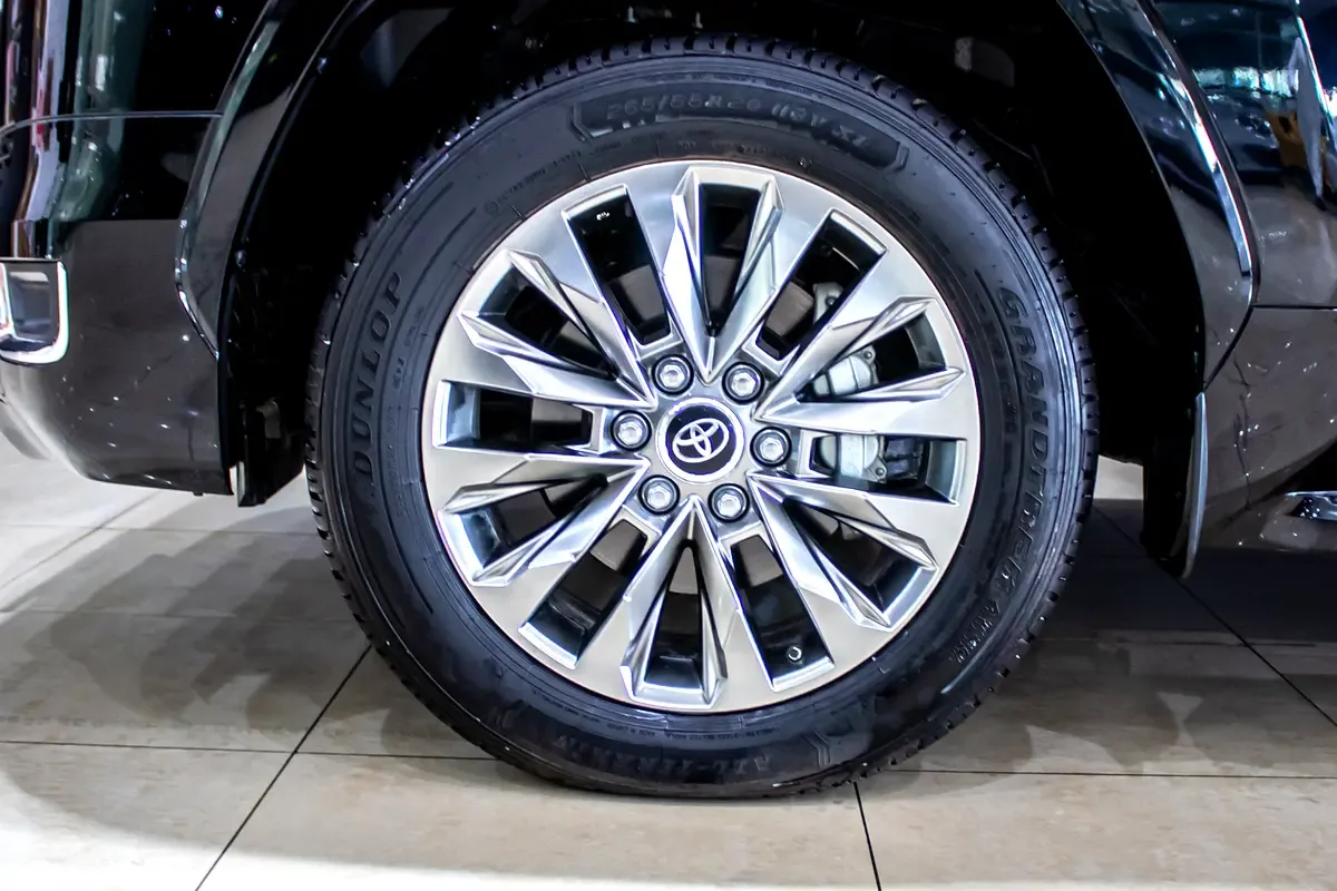 Toyota Land Cruiser 3.5 AT 4WD (415 hp) - 8