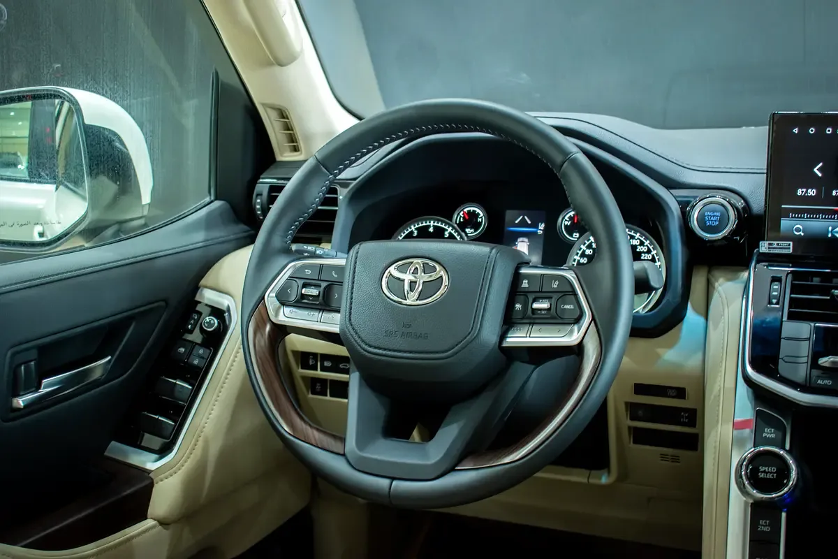 Toyota Land Cruiser 3.5 AT 4WD (415 حصان) - 12