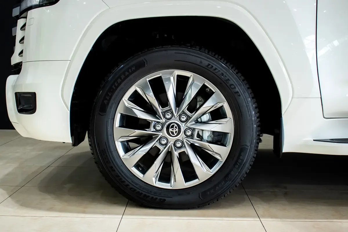 Toyota Land Cruiser 3.5 AT 4WD (415 حصان) - 18