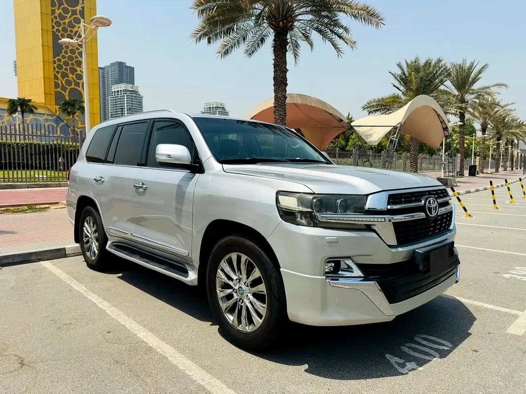 Toyota Land Cruiser 3.5 AT 4WD (415 hp)