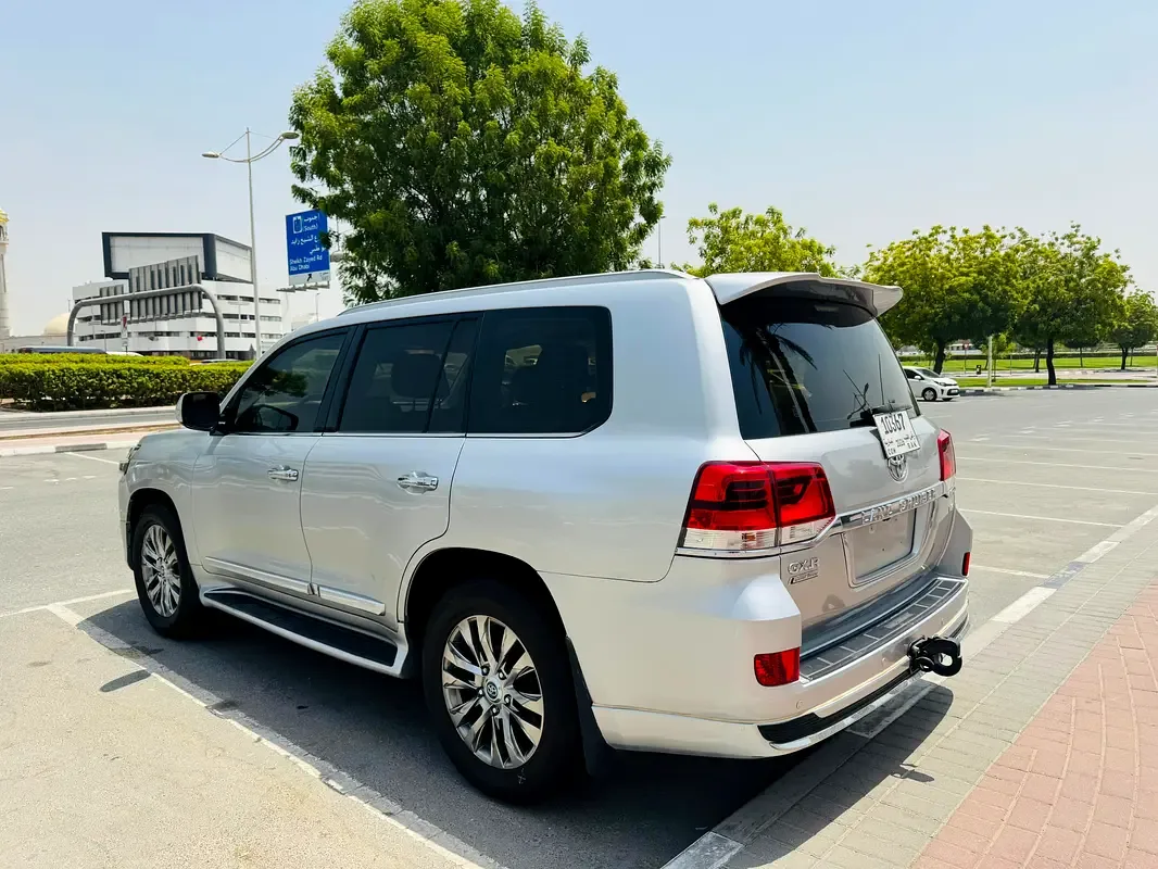 Toyota Land Cruiser 3.5 AT 4WD (415 حصان) - 5