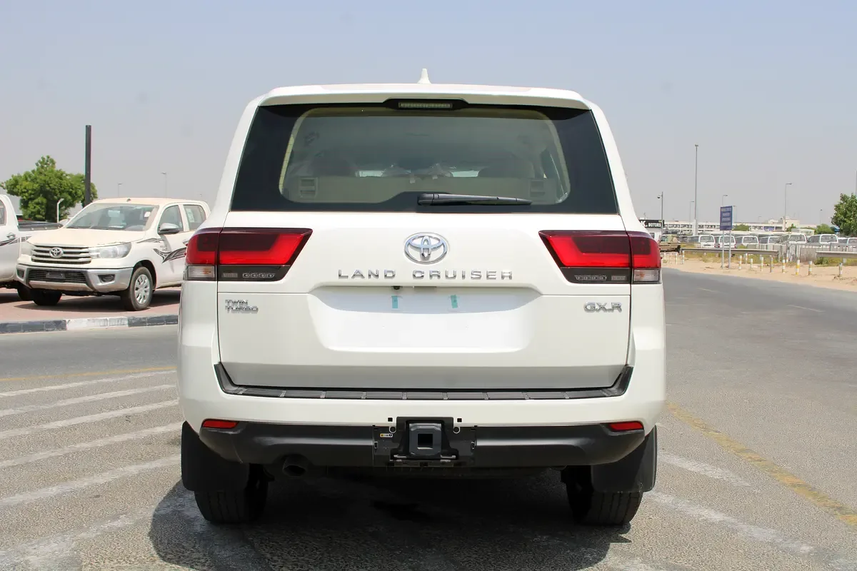 Toyota Land Cruiser 3.5 AT 4WD (415 حصان) - 3