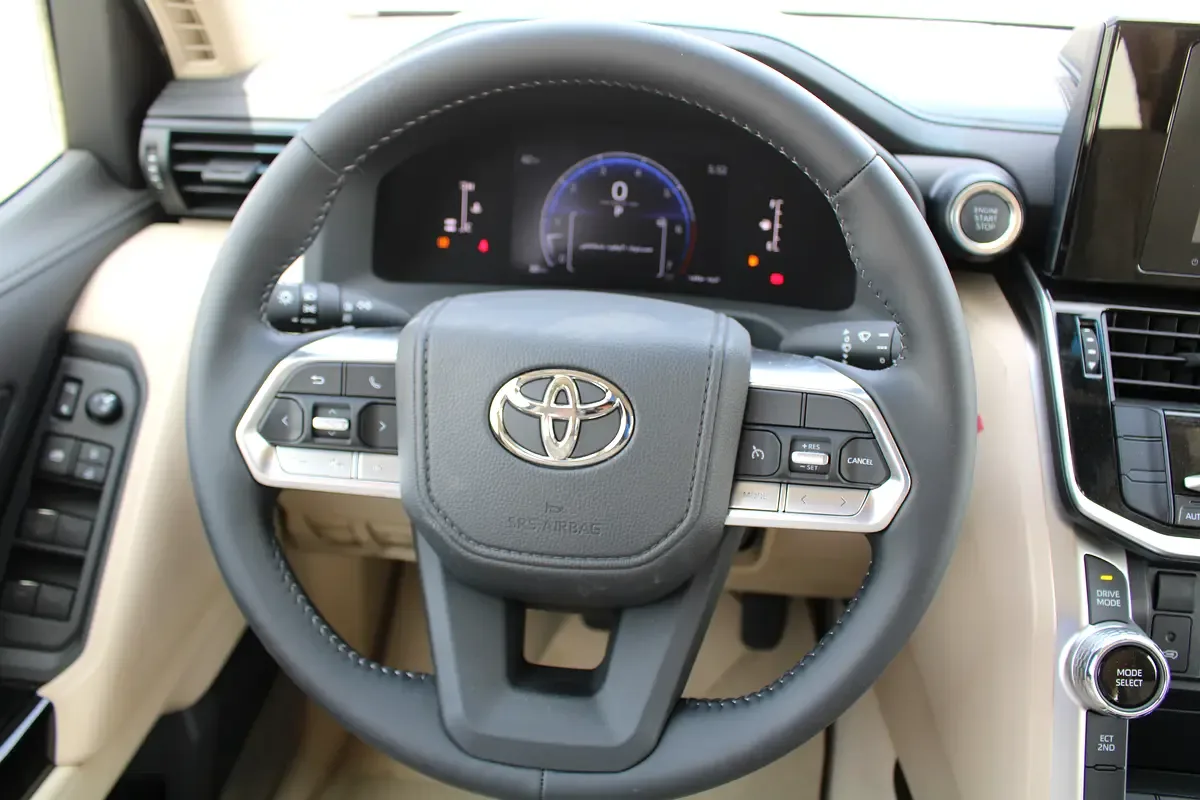 Toyota Land Cruiser 3.5 AT 4WD (415 حصان) - 10