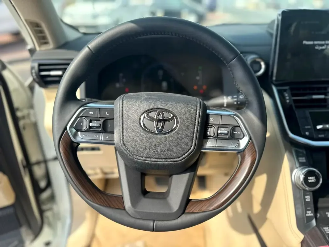 Toyota Land Cruiser 3.5 AT 4WD (415 حصان) - 4