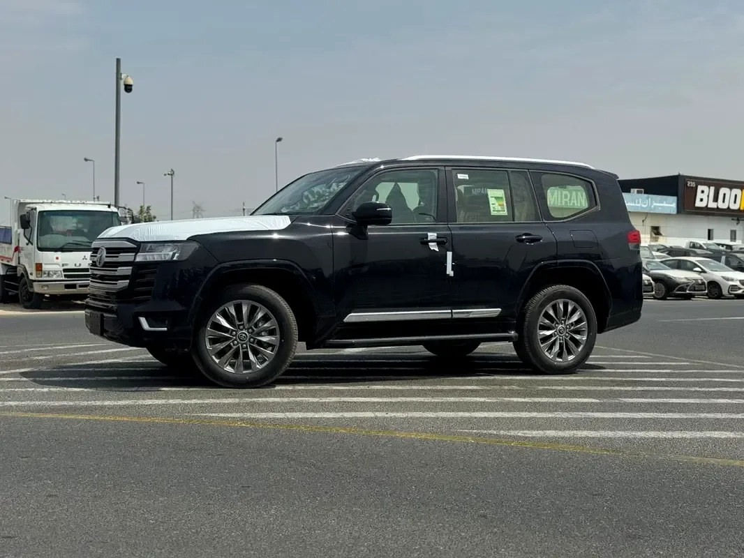 Toyota Land Cruiser 3.5 AT 4WD (415 حصان) - 2