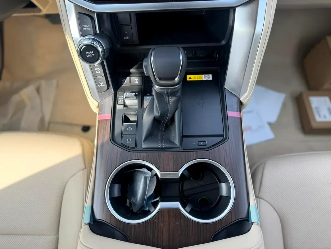 Toyota Land Cruiser 3.5 AT 4WD (415 حصان) - 12