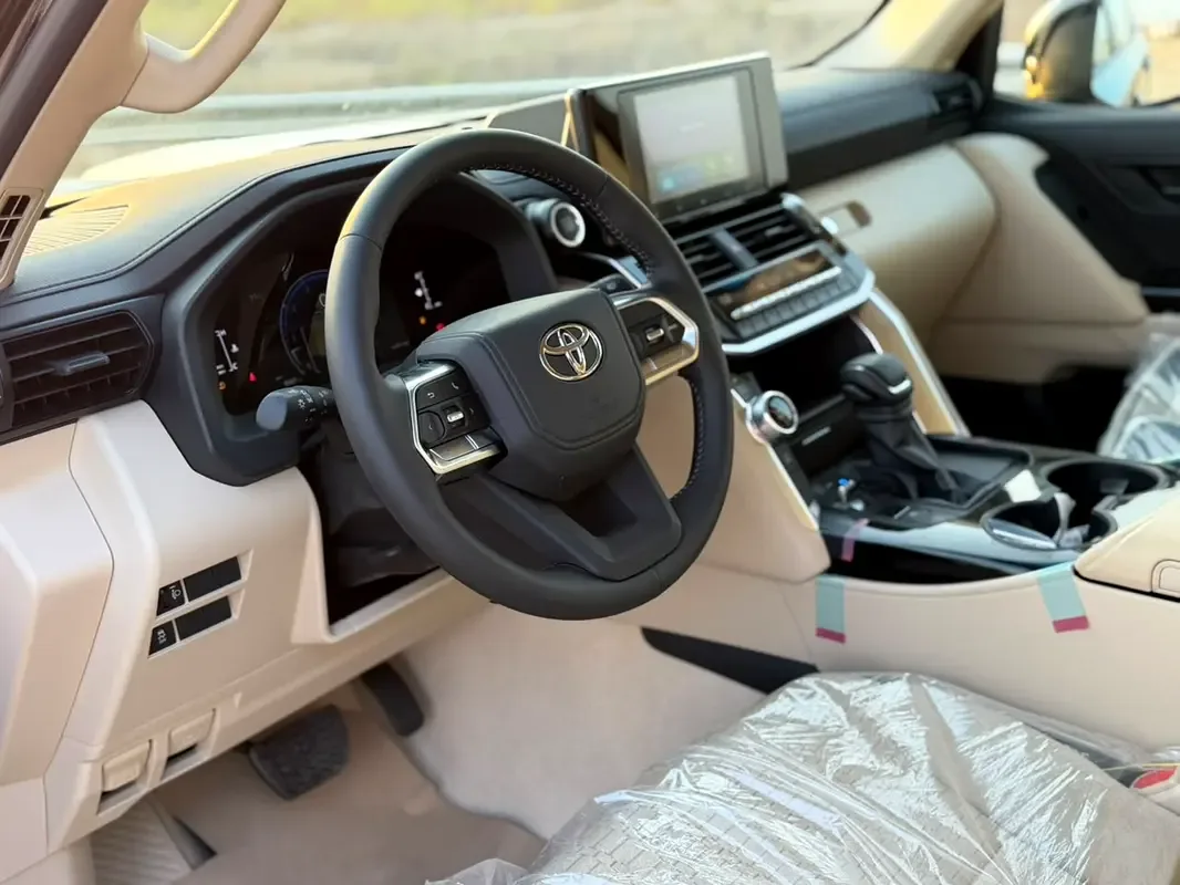 Toyota Land Cruiser 3.5 AT 4WD (415 hp) - 10