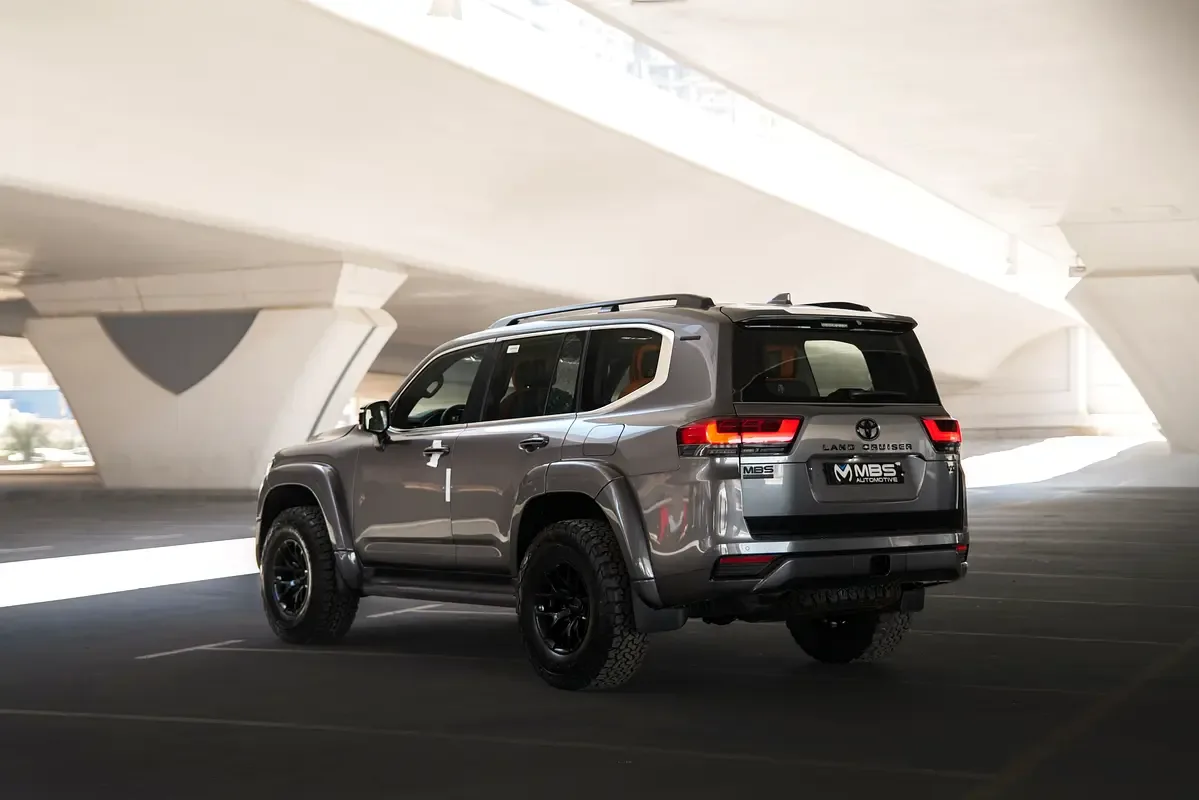 Toyota Land Cruiser 3.5 AT 4WD (415 حصان) - 4