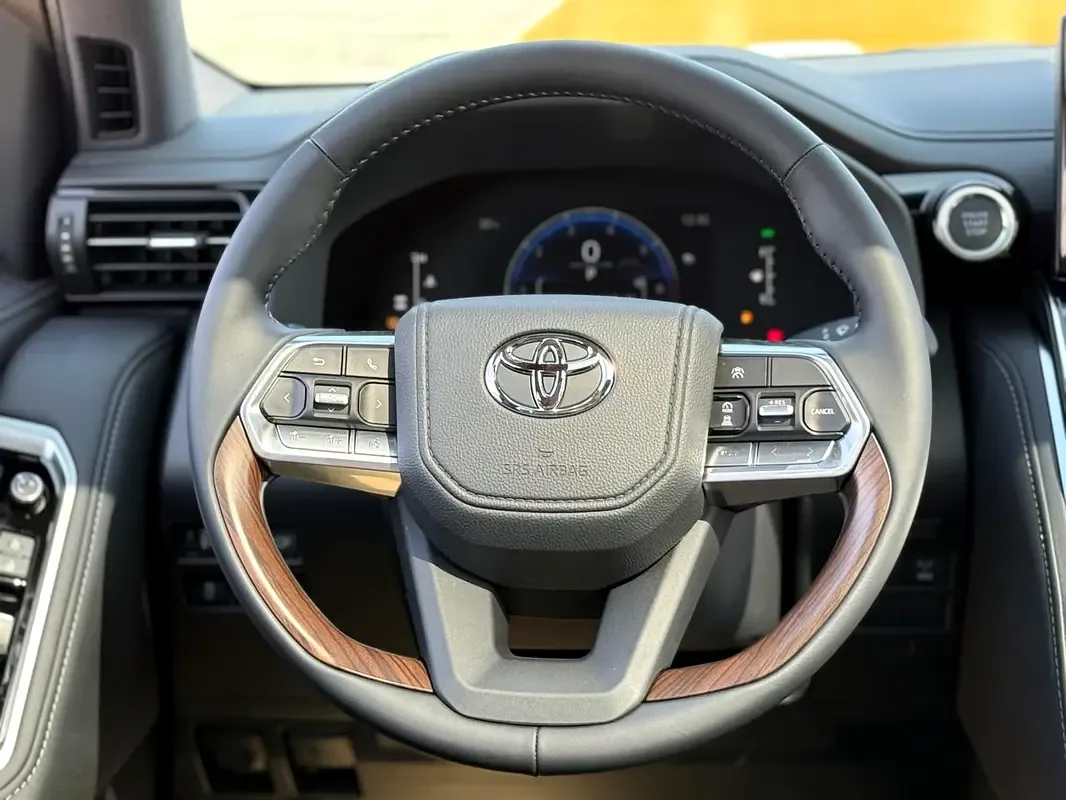 Toyota Land Cruiser 3.5 AT 4WD (415 حصان) - 7