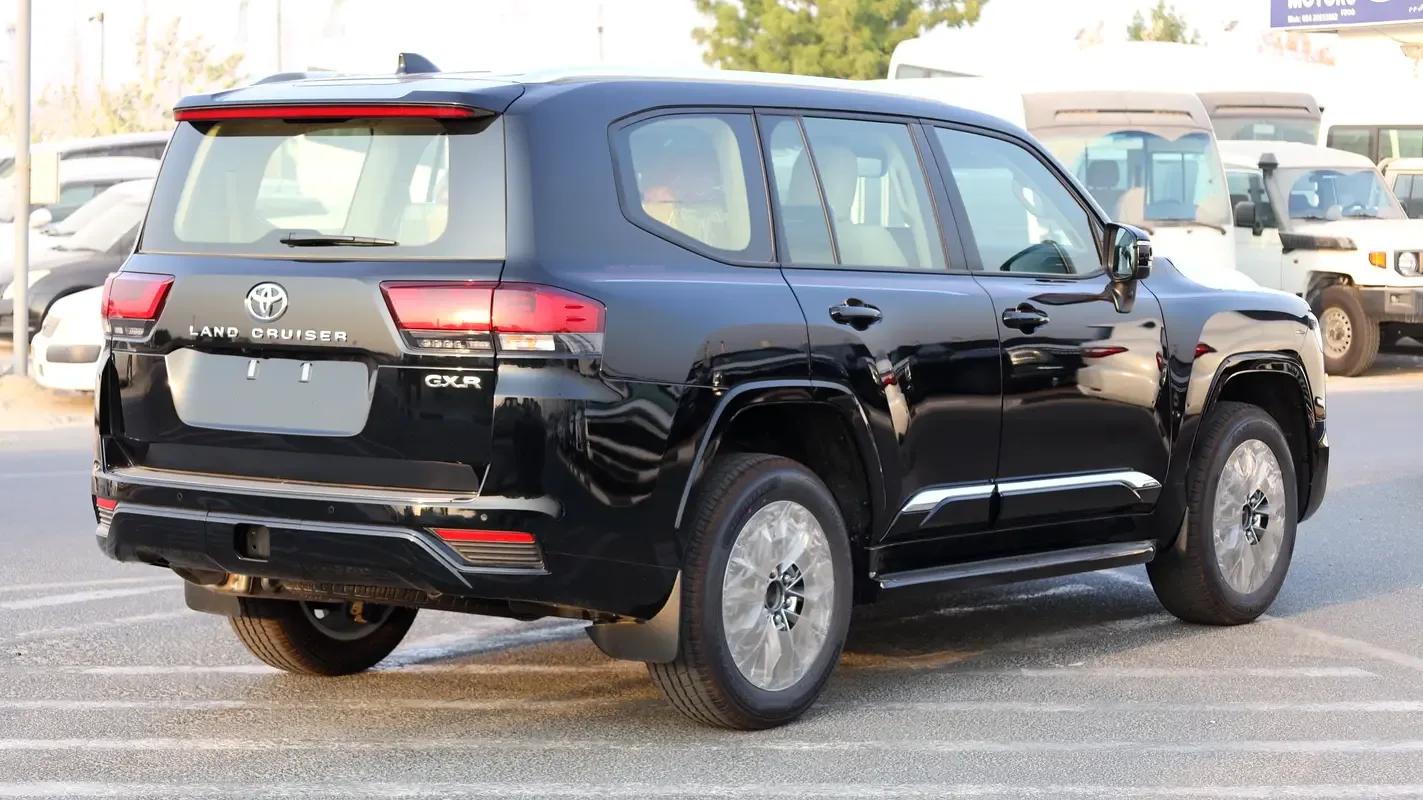 Toyota Land Cruiser 3.5 AT 4WD (415 حصان) - 3