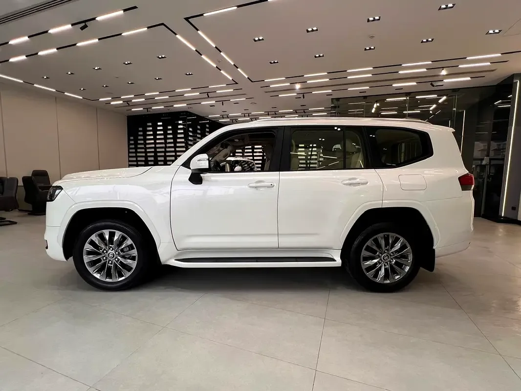 Toyota Land Cruiser 3.5 AT 4WD (415 hp) - 5