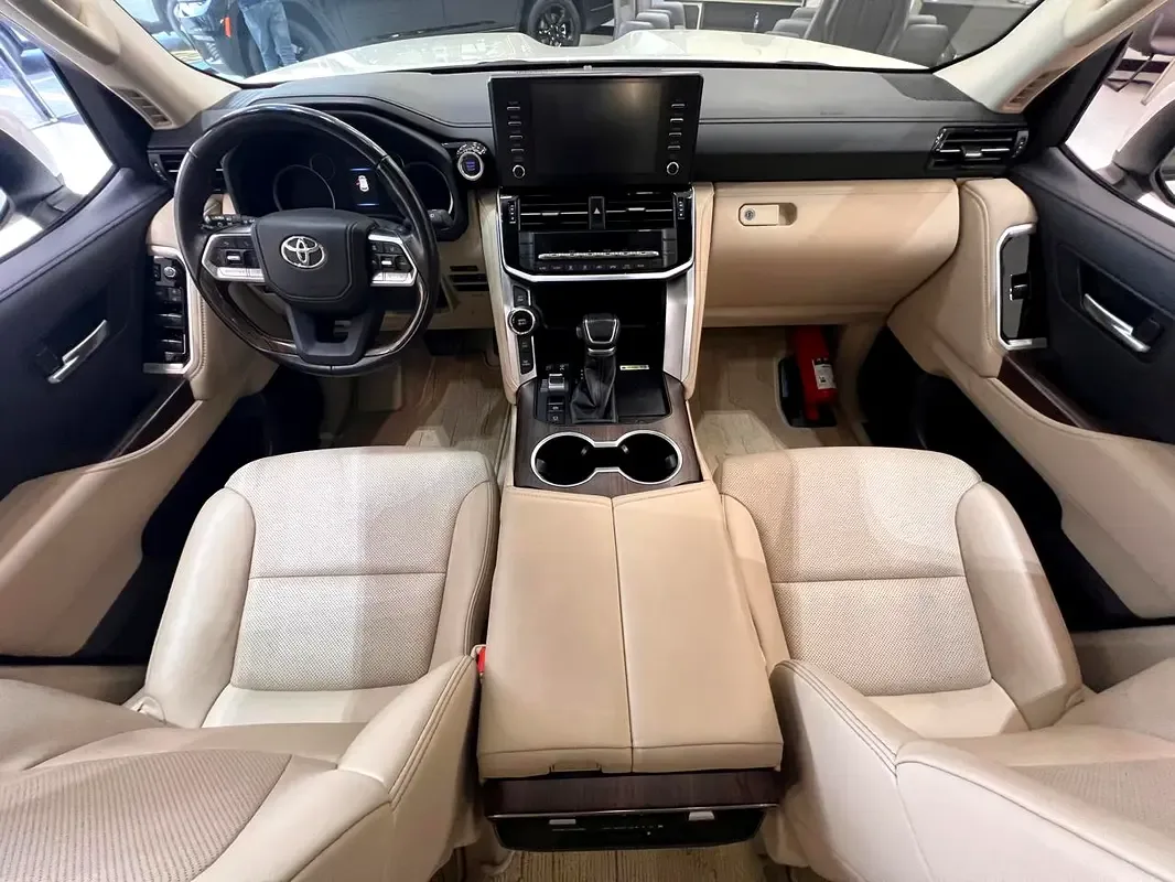 Toyota Land Cruiser 3.5 AT 4WD (415 hp) - 13