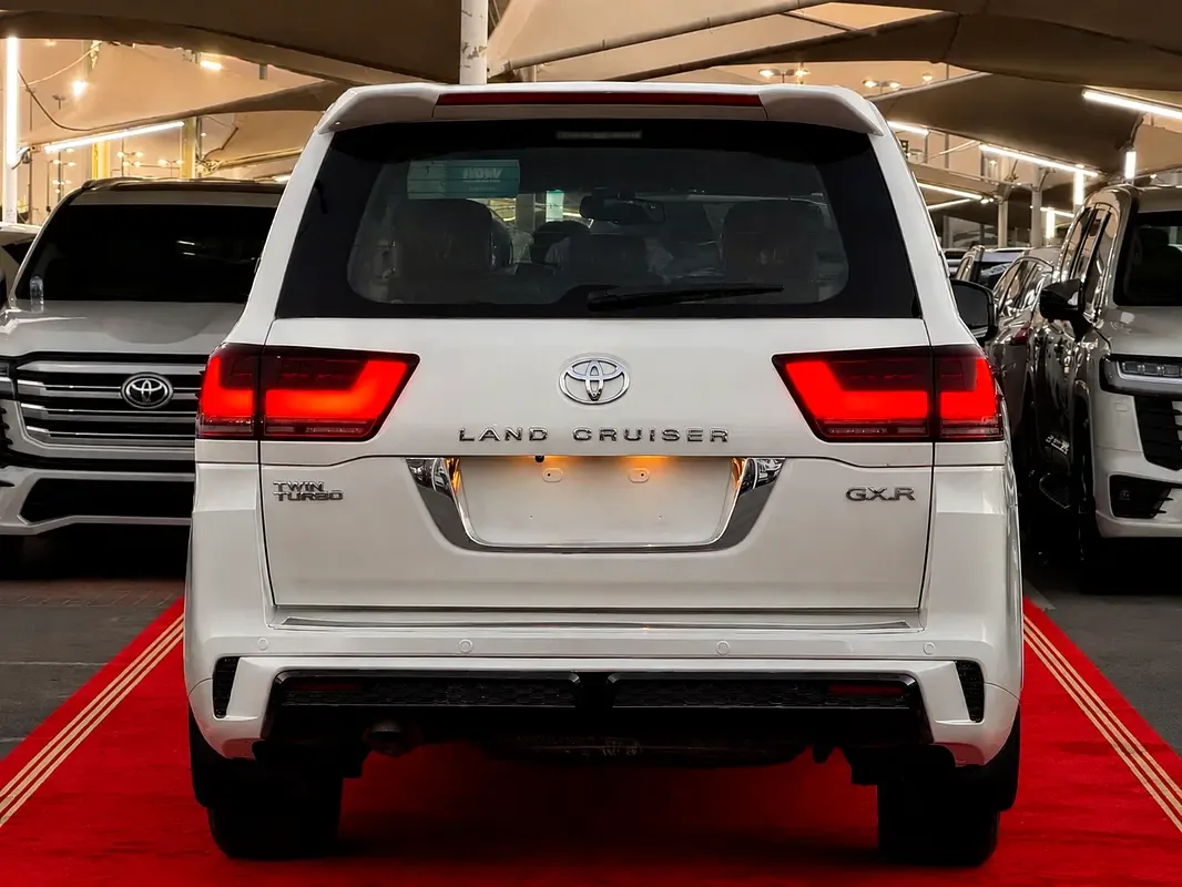 Toyota Land Cruiser 4.0 AT 4WD (243 حصان) - 5