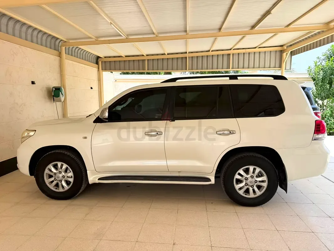 Toyota Land Cruiser 4.0 AT 4WD (243 hp)