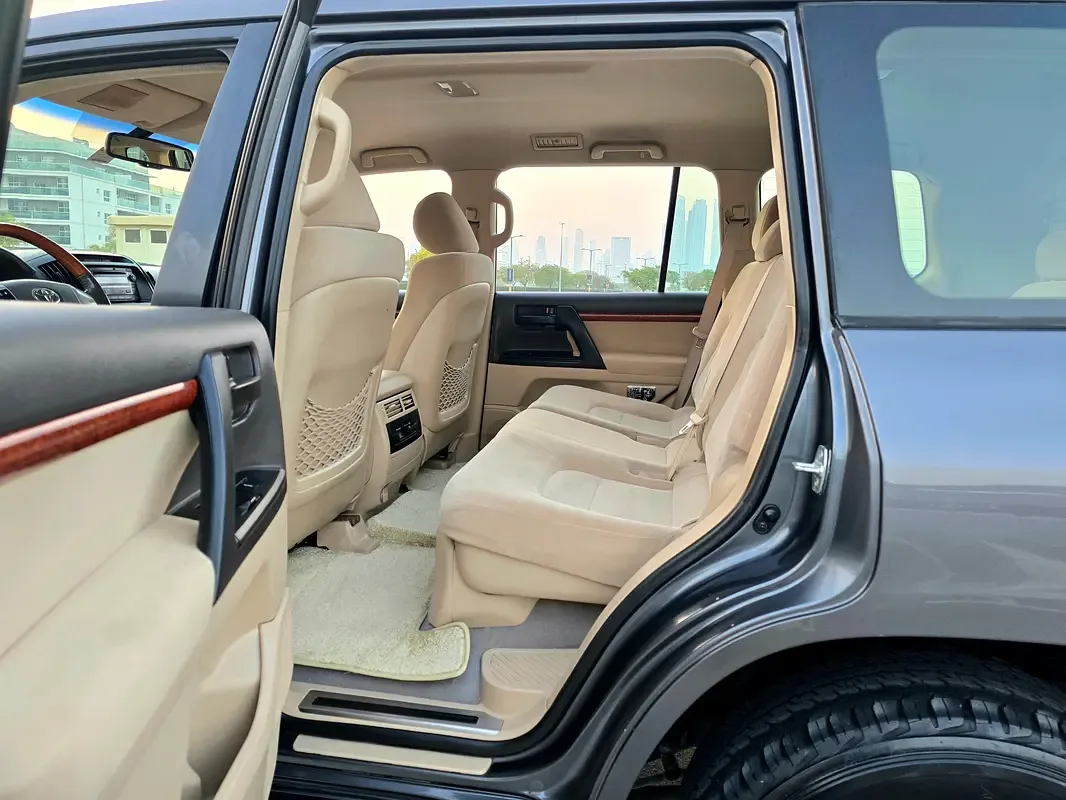 Toyota Land Cruiser 4.0 AT 4WD (243 hp) - 11