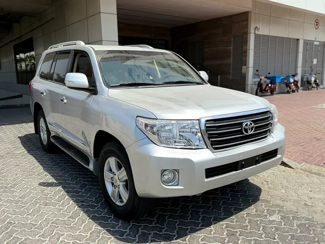 Toyota Land Cruiser 4.0 AT 4WD (271 hp)