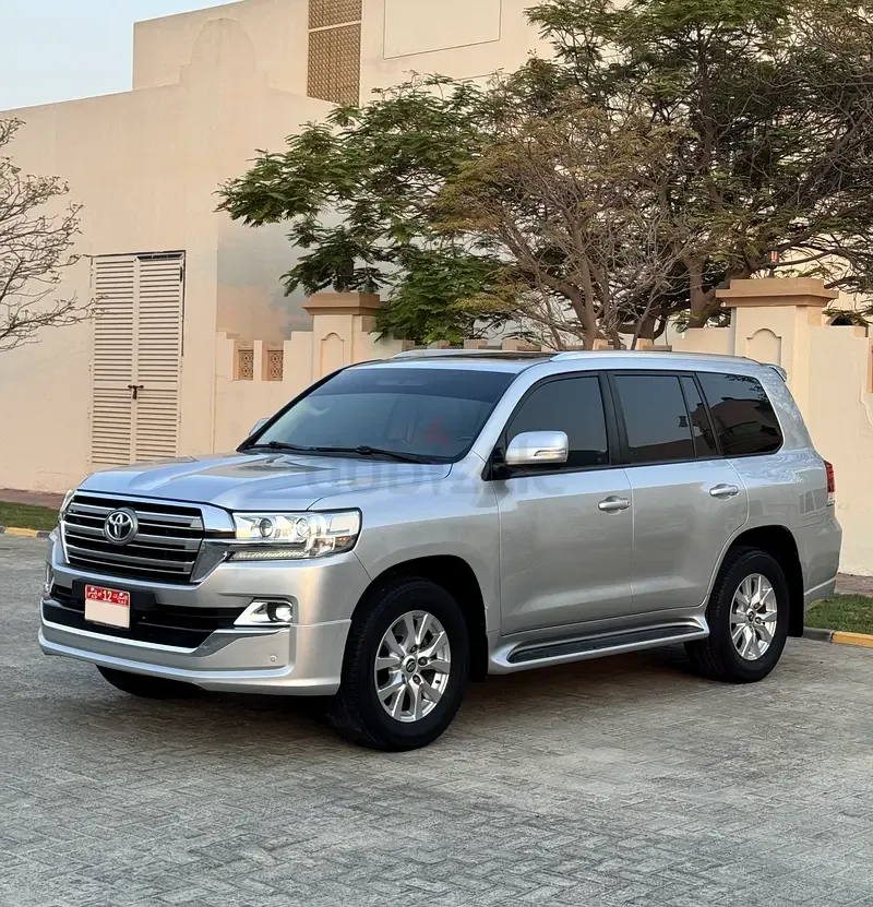 Toyota Land Cruiser 4.0 AT 4WD (271 hp)