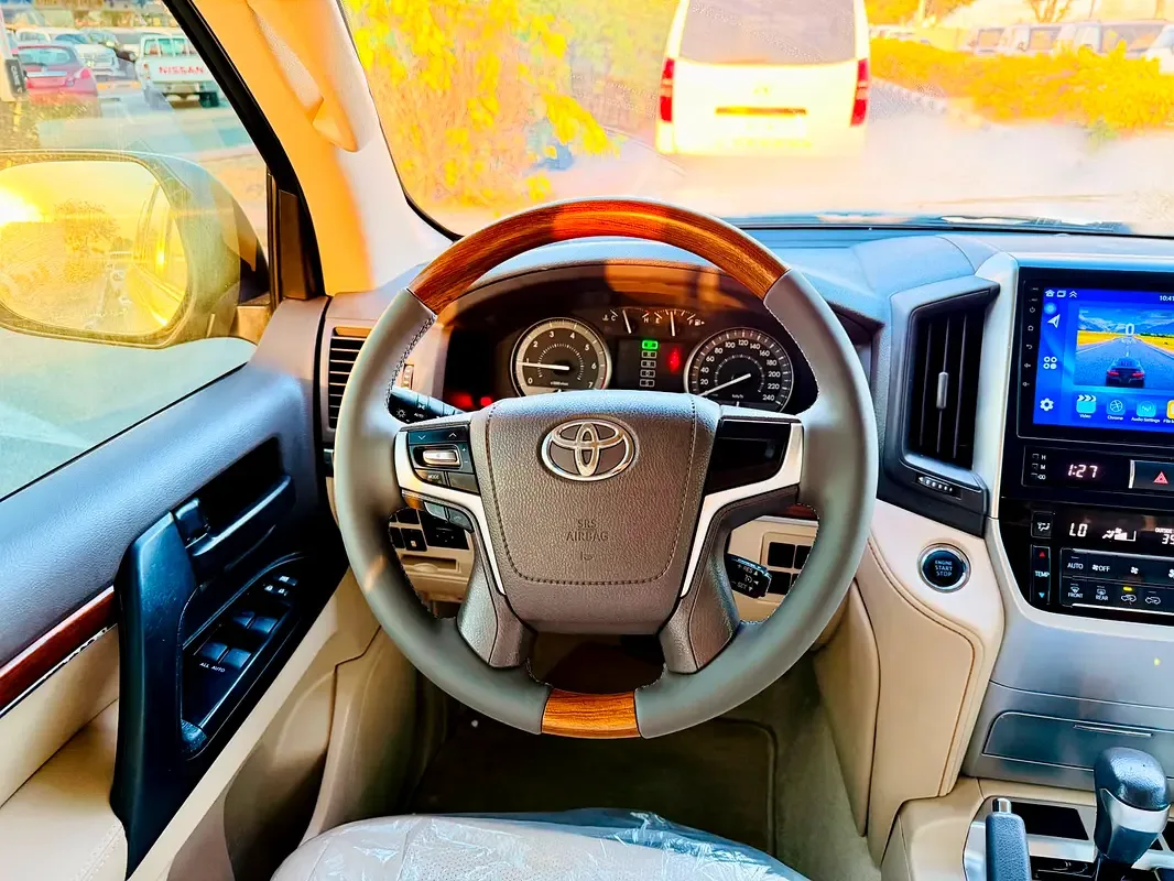 Toyota Land Cruiser 4.0 AT 4WD (271 حصان) - 17