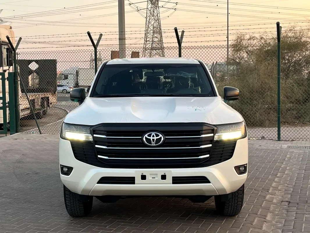 Toyota Land Cruiser 4.0 AT 4WD (275 hp)