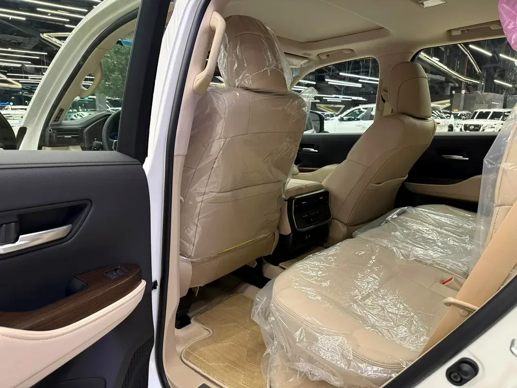 Toyota Land Cruiser 4.0 AT 4WD (275 hp) - 9