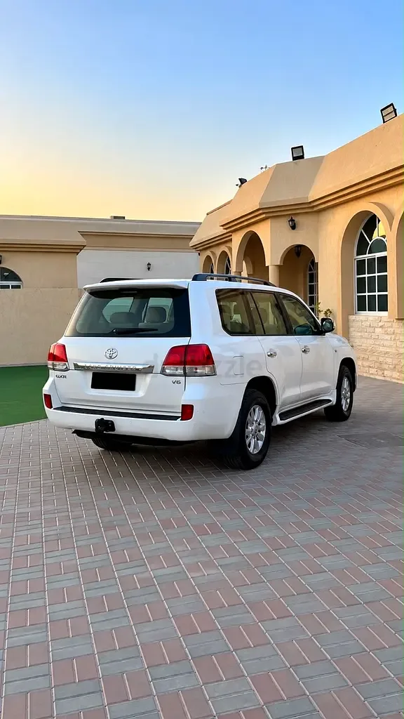 Toyota Land Cruiser 4.0 AT 4WD (275 hp) - 3