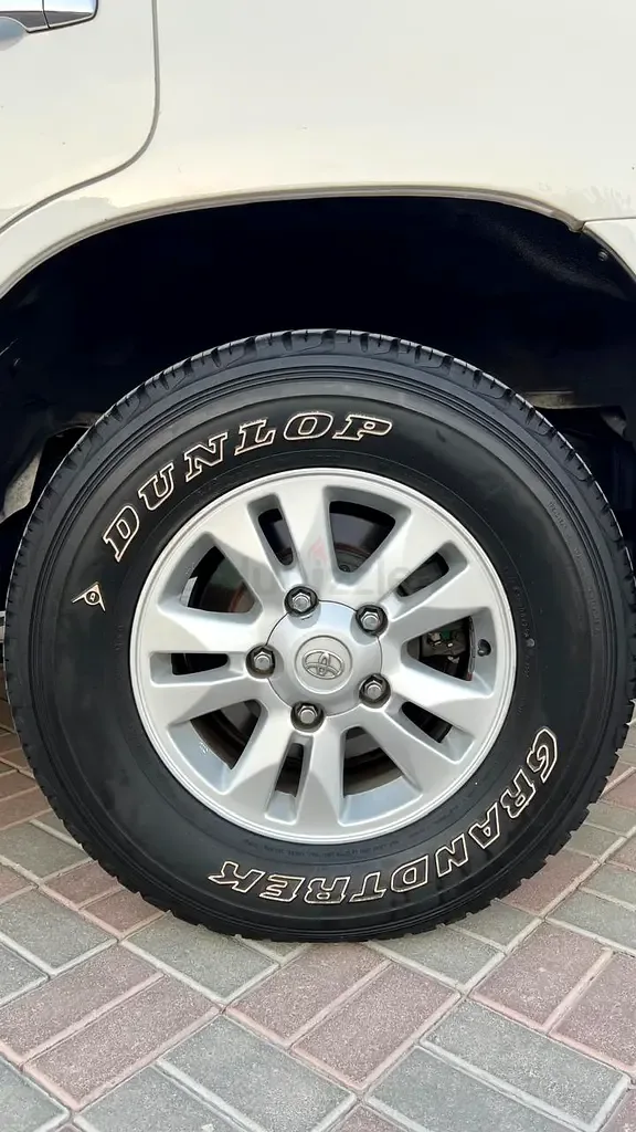 Toyota Land Cruiser 4.0 AT 4WD (275 hp) - 9