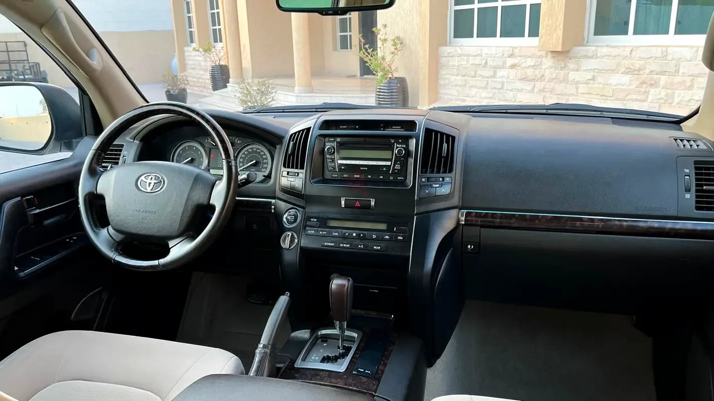 Toyota Land Cruiser 4.0 AT 4WD (275 hp) - 14