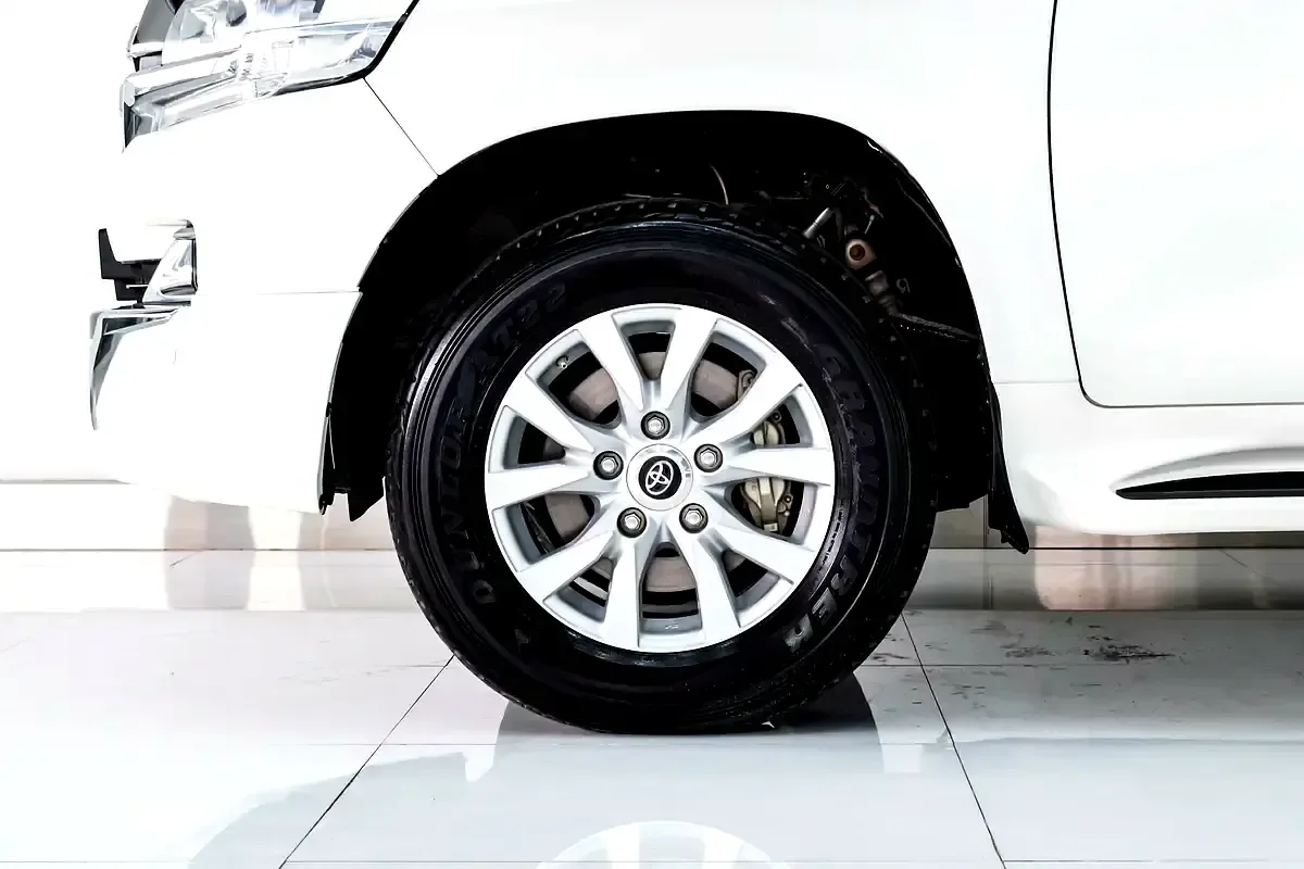 Toyota Land Cruiser 4.0 AT 4WD (275 hp) - 8