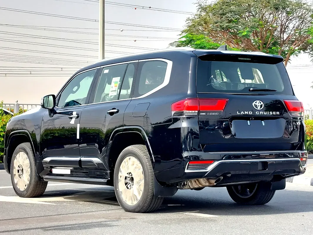 Toyota Land Cruiser 4.0 AT 4WD (275 حصان) - 3