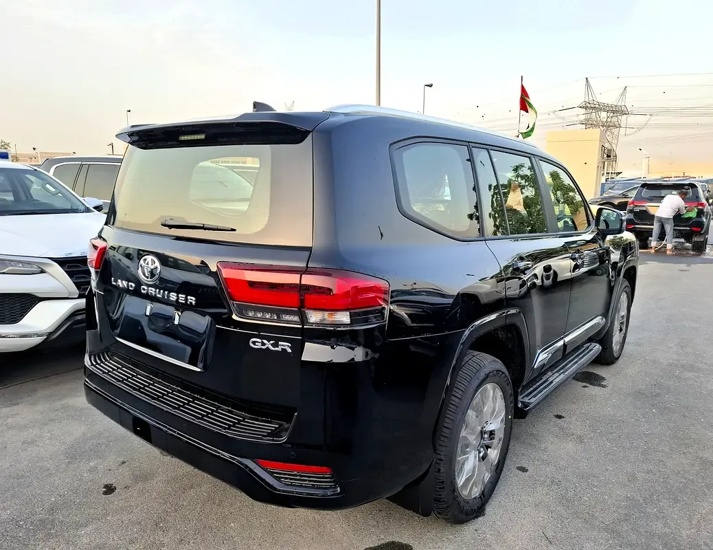Toyota Land Cruiser 4.0 AT 4WD (275 حصان) - 4