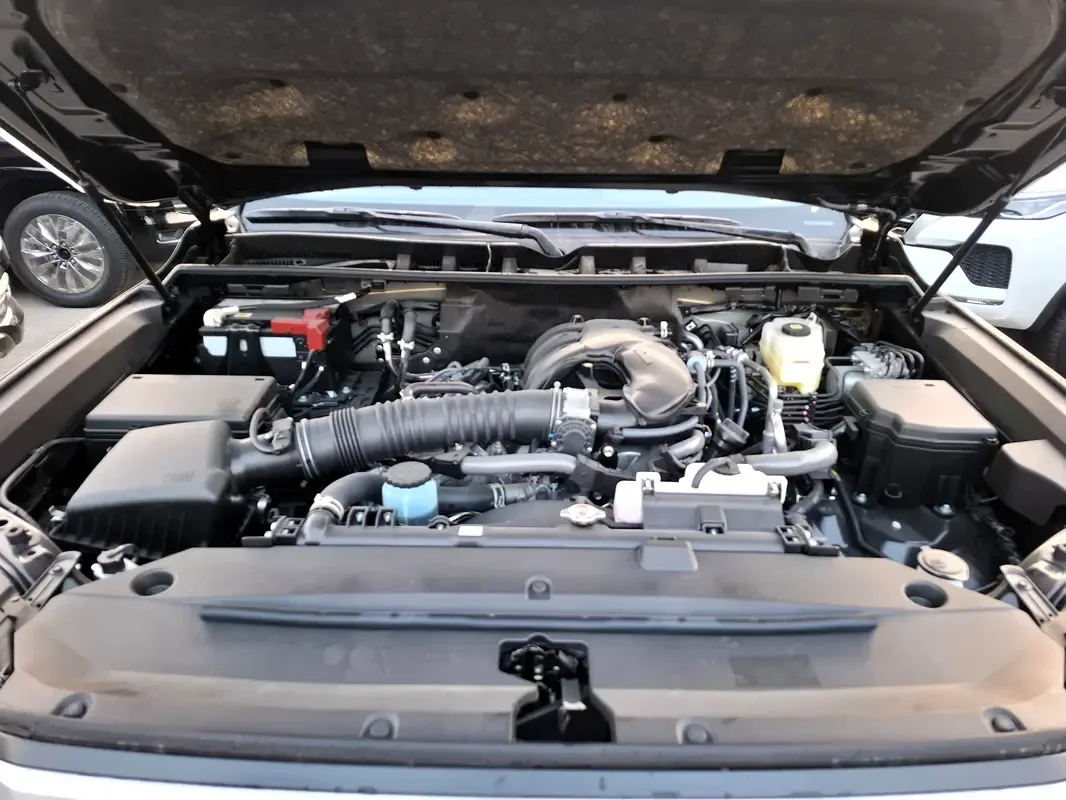Toyota Land Cruiser 4.0 AT 4WD (275 حصان) - 17