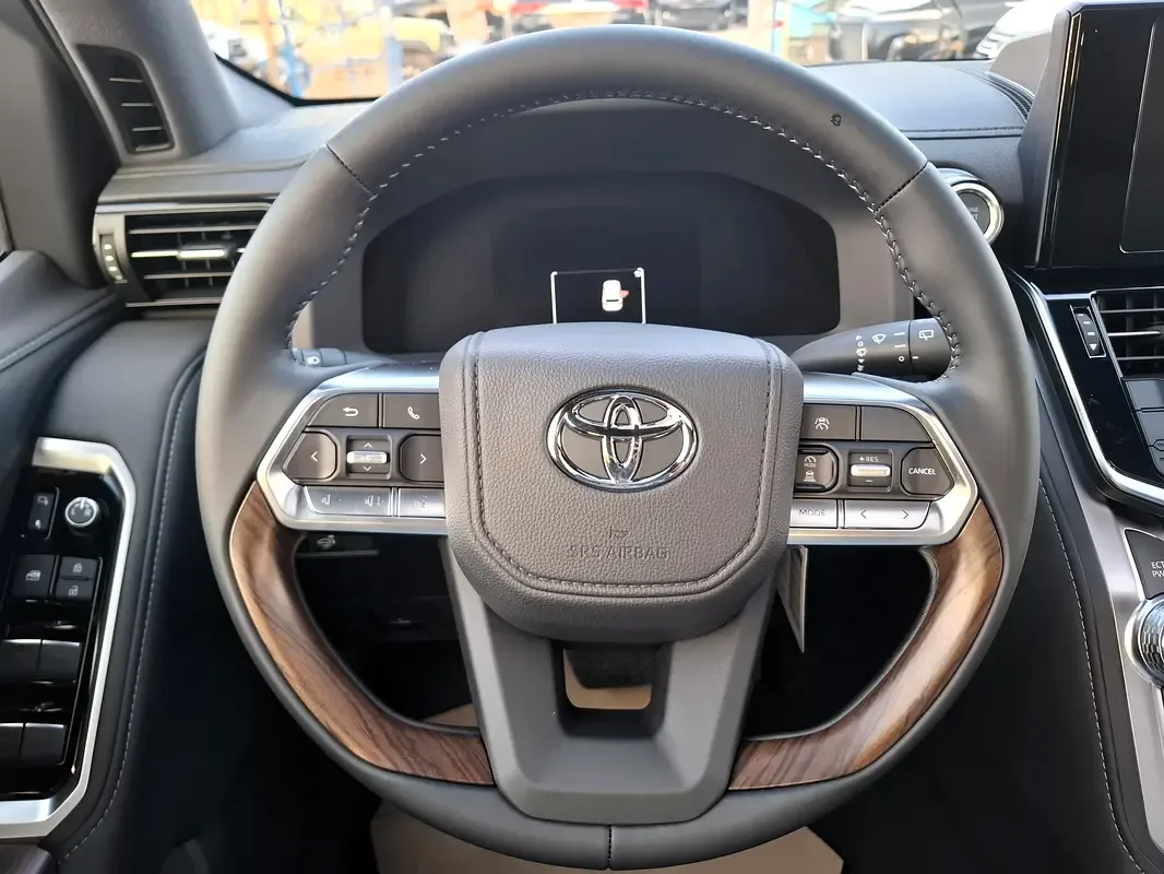 Toyota Land Cruiser 4.0 AT 4WD (275 حصان) - 16