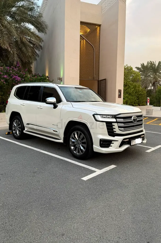 Toyota Land Cruiser 4.0 AT 4WD (275 hp)
