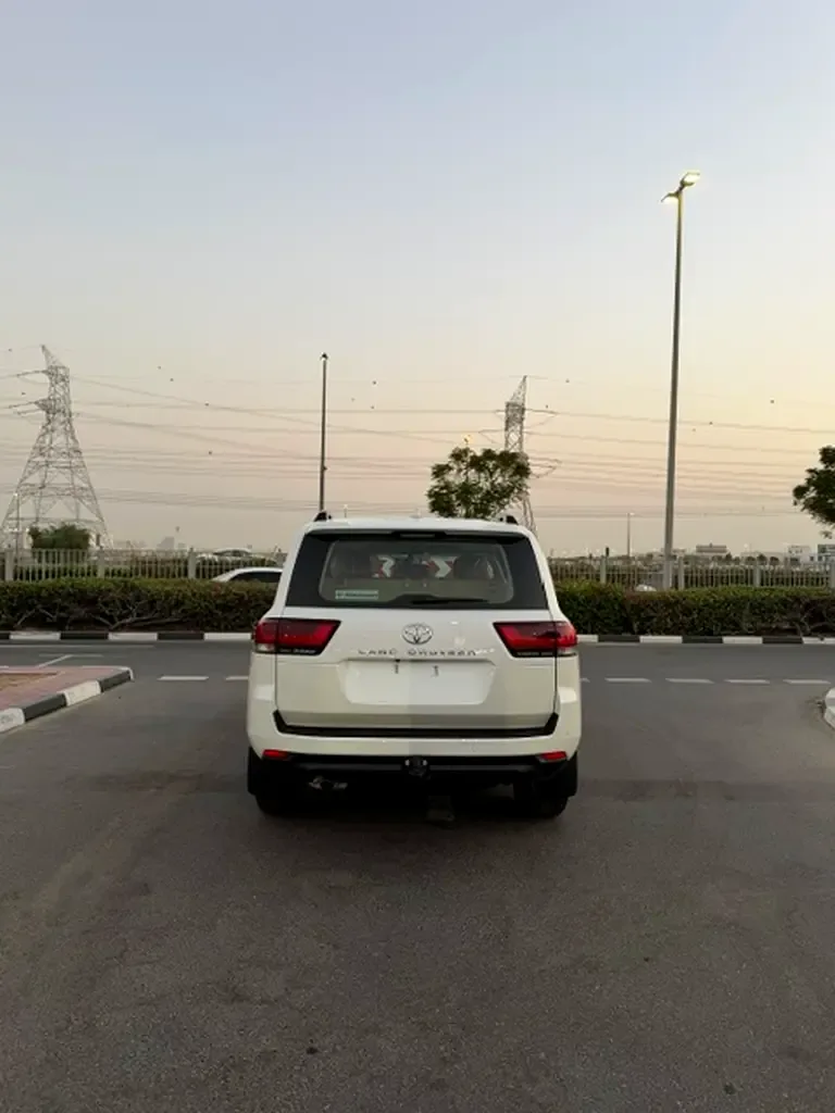 Toyota Land Cruiser 4.0 AT 4WD (275 حصان) - 10