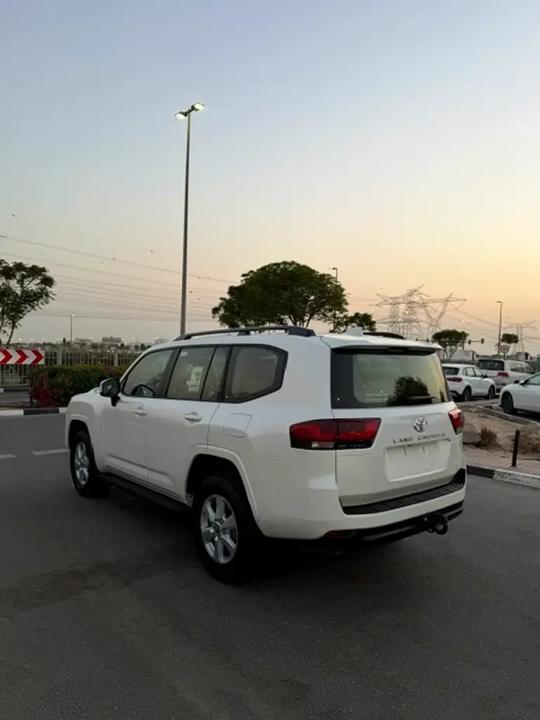 Toyota Land Cruiser 4.0 AT 4WD (275 حصان) - 11