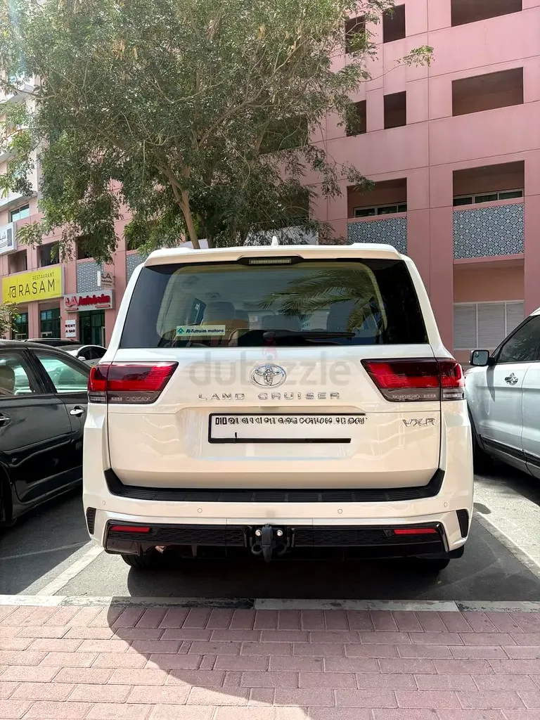 Toyota Land Cruiser 4.0 AT 4WD (275 حصان) - 2