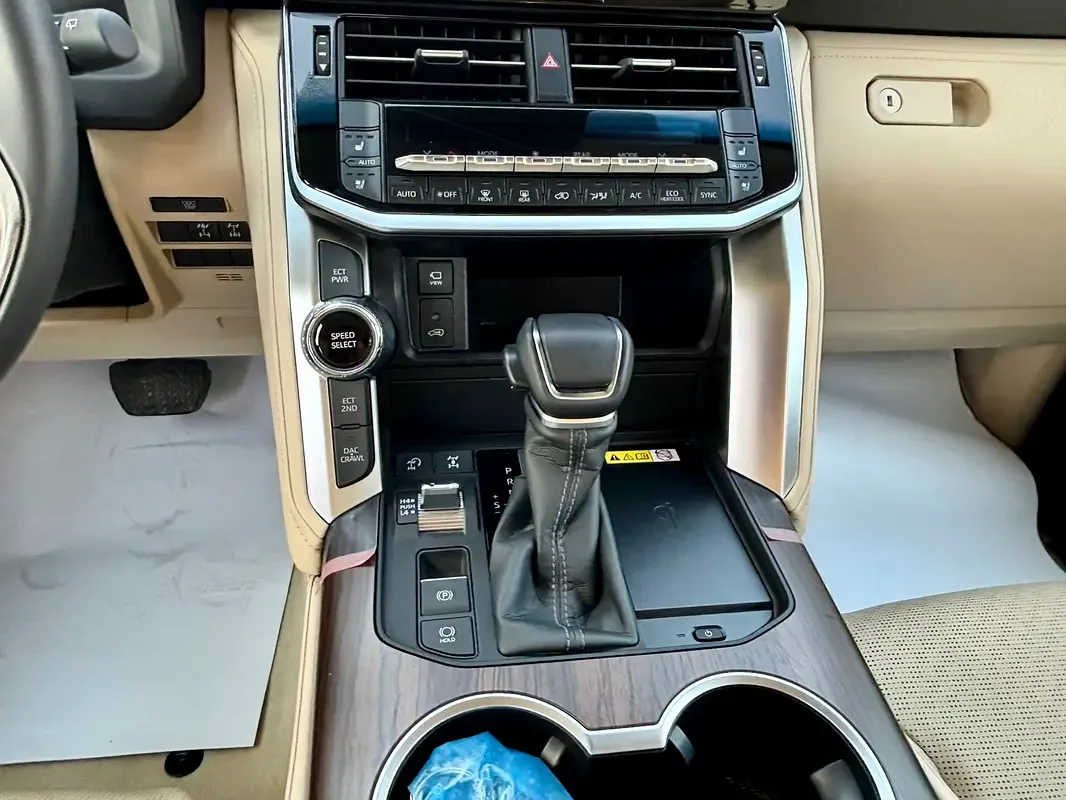 Toyota Land Cruiser 4.0 AT 4WD (275 hp) - 10
